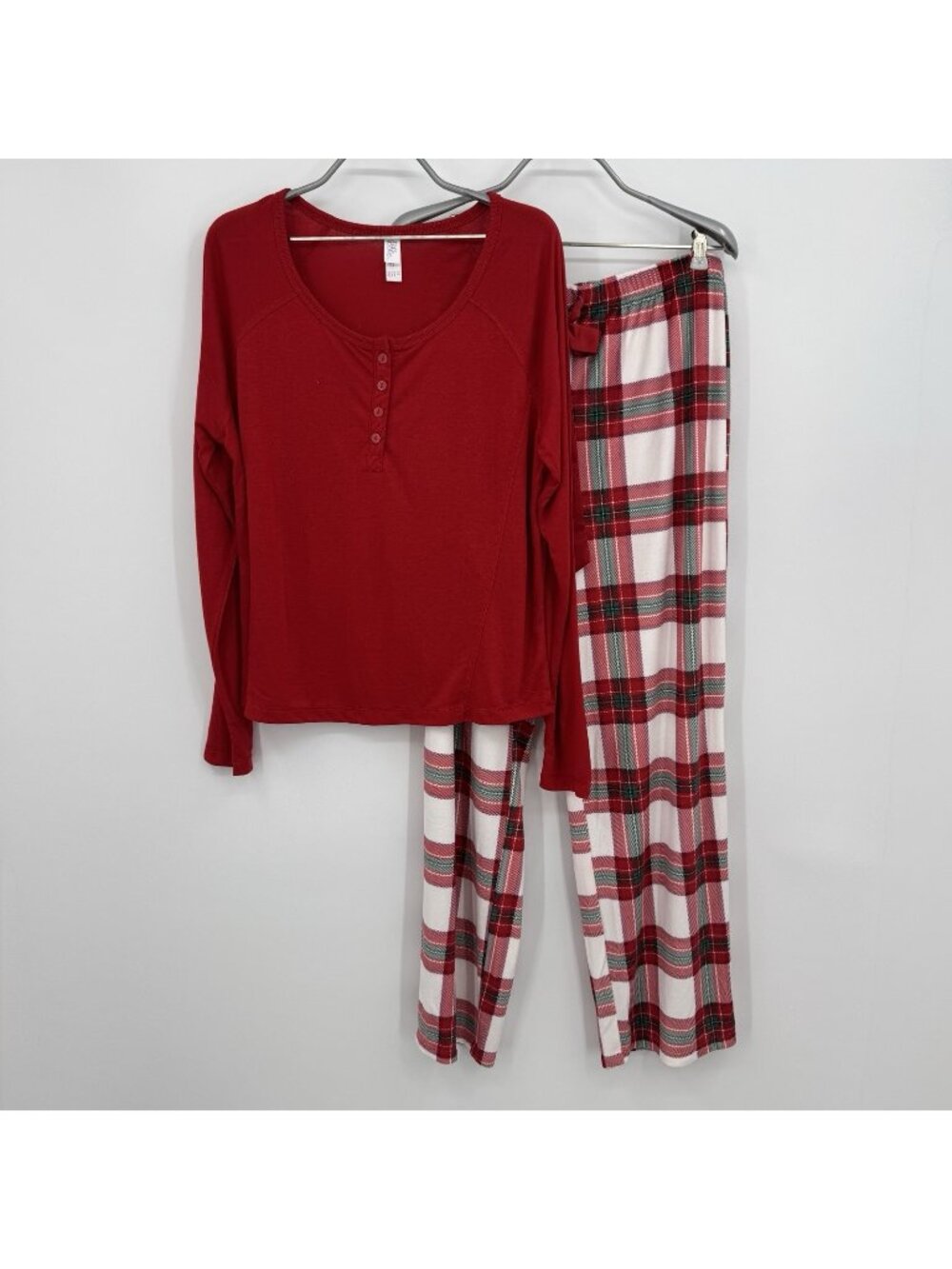 Target STARS ABOVE Cozy Pajama Set M Women's Red Long Sleeve Top & Plaid Pants - Picture 1 of 8